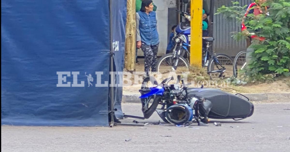 identificaron al motociclista que murioacute tras chocar contra un auto en la avenida Lugones