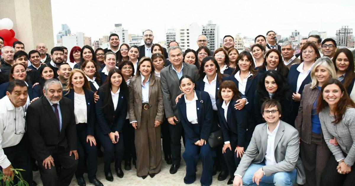 La intendente Fuentes destacoacute al personal de Rentas por sus 88deg aniversario