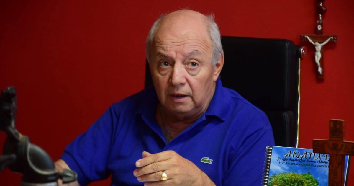 Julio Castro llamoacute a la unidad tras ser reelecto