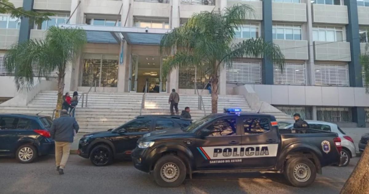 PROCESO- Caro fue separado de la firma y denunciado ante la fiscal Victoria Ledesma Antes el 15 de julio él cesanteó formalizó una denuncia y apuntó contra Matías Llado