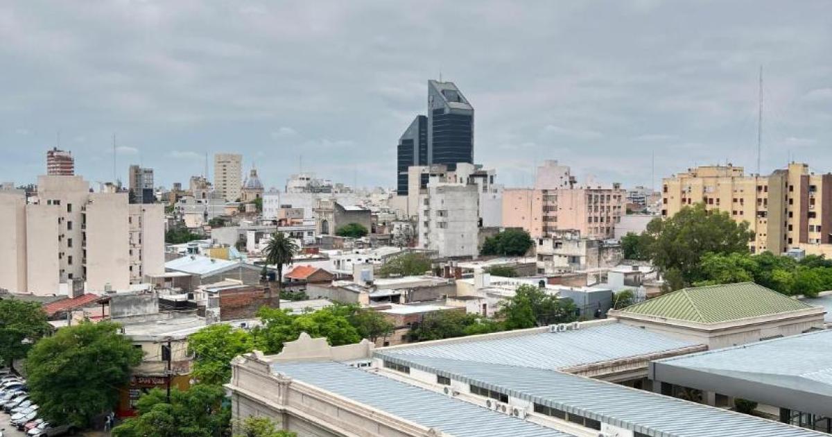 Jueves con alerta amarilla por vientos- asiacute estaraacute el tiempo este 6 de agosto en Santiago del Estero
