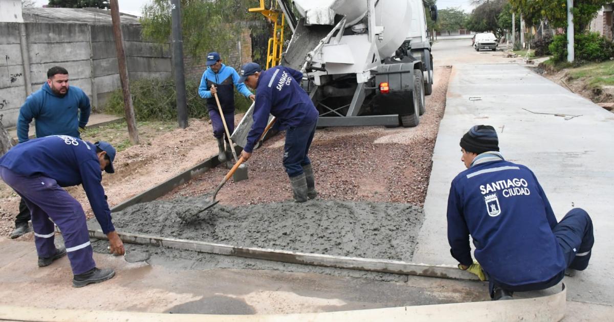 Continuacutean las tareas de reparacioacuten de calles de hormigoacuten en distintos sectores de la ciudad