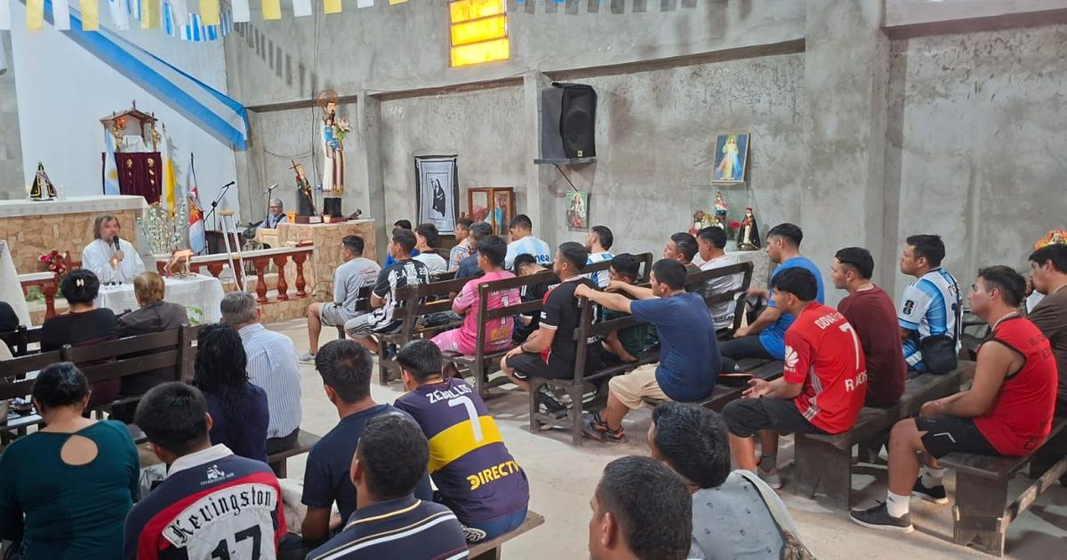 La comunidad de Villa Rojas honra hoy al Santo Patrono del Pan y el Trabajo con sus festividades