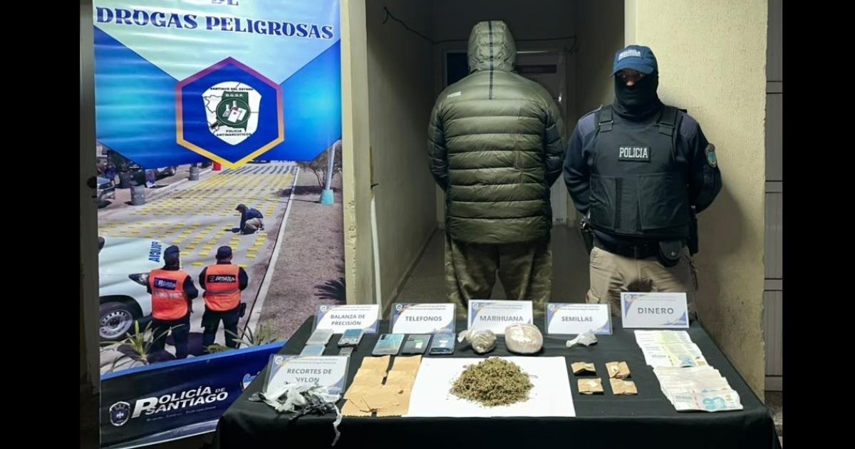 Detienen a un profesor y duentildeo de gimnasio en Friacuteas con marihuana y casi 4 millones