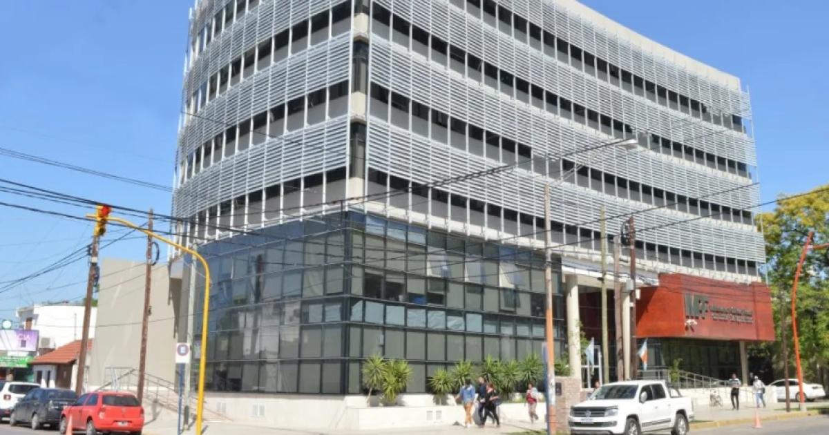 Conmocioacuten en el Club Estrella Roja- denuncian a directivo y DT por abuso sexual y encubrimiento