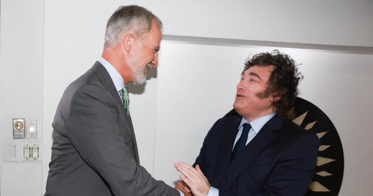 VIDEO Javier Milei se reunioacute con el rey Felipe VI durante su gira por Colombia