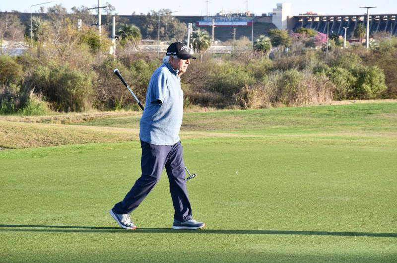 Arrancoacute la histoacuterica competencia de golf adaptado en Termas 