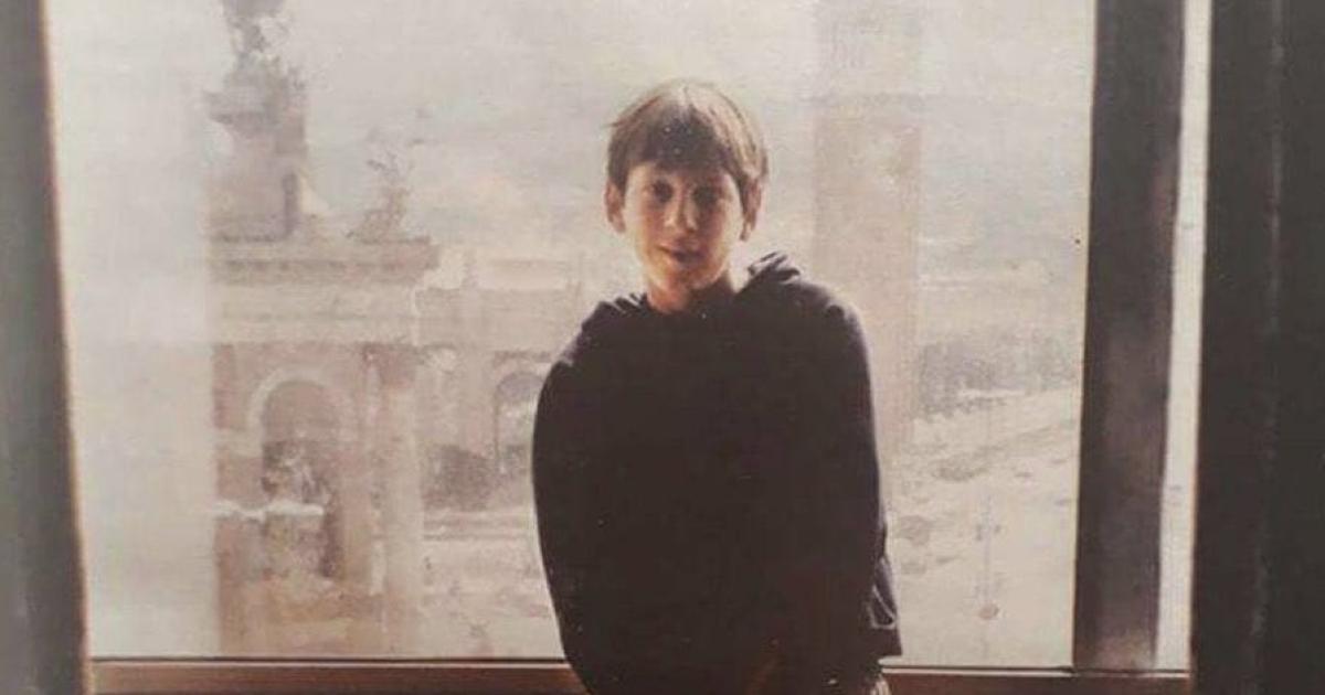 EMOTIVO Jorge Messi el que tomó la primera foto en Barcelona