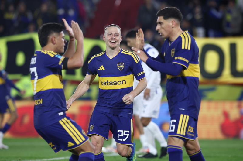 Boca merecioacute maacutes pero empatoacute con Veacutelez y sigue lejos de la cima de su grupo