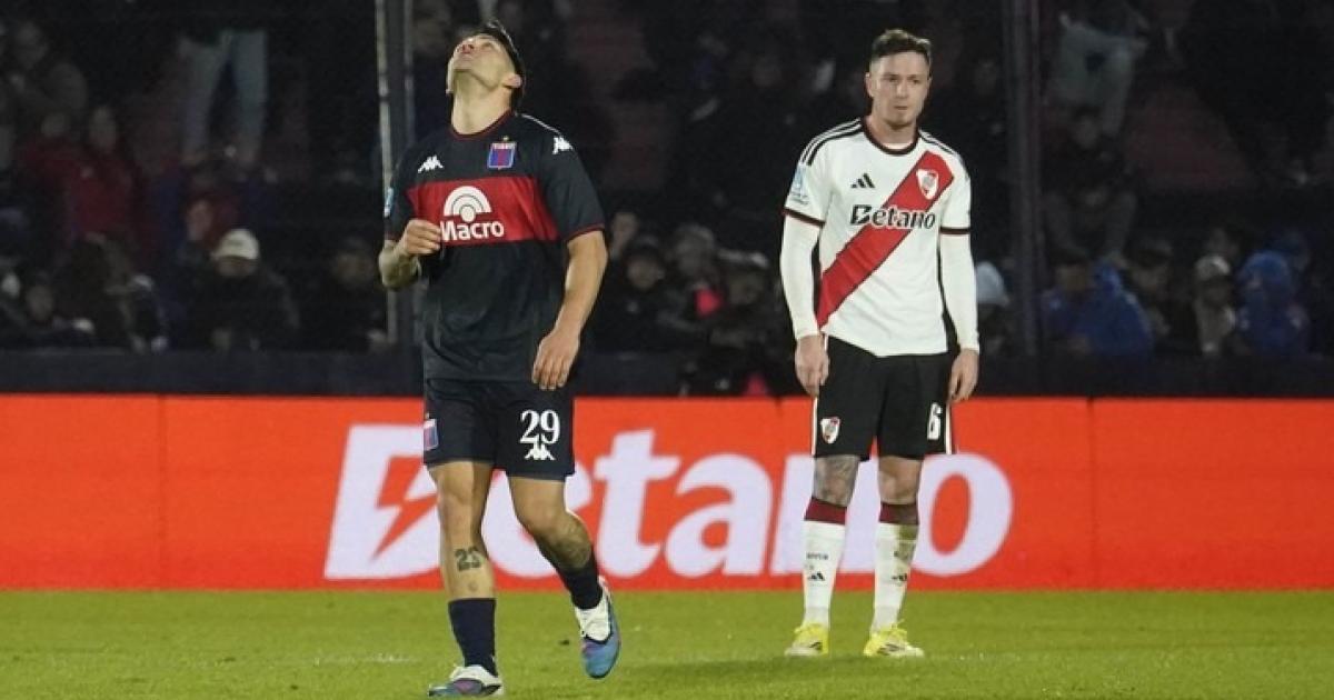 River y otro golpazo- Tigre le ganoacute en Victoria y acentuoacute su crisis futboliacutestica
