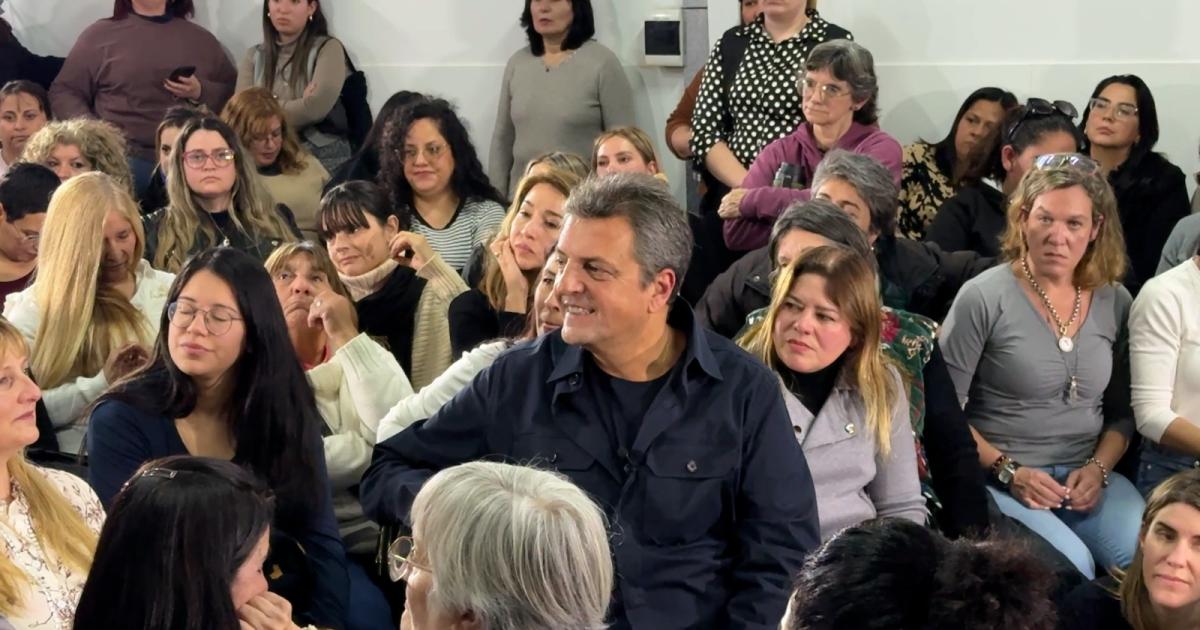 Massa pidioacute a sus militantes acompantildear a los que sufren