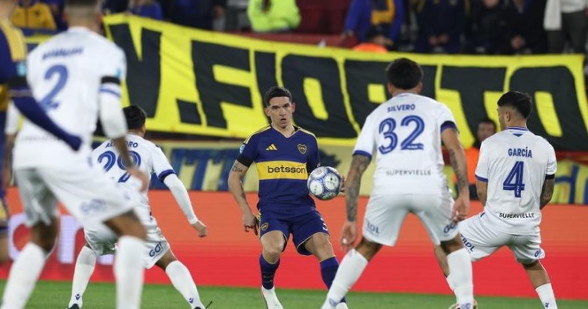 Boca tuvo las maacutes claras pero no pudo con Veacutelez