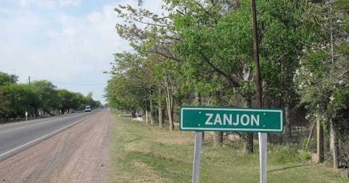 Fuerzan caja fuerte y roban 8 millones armas y PlayStation