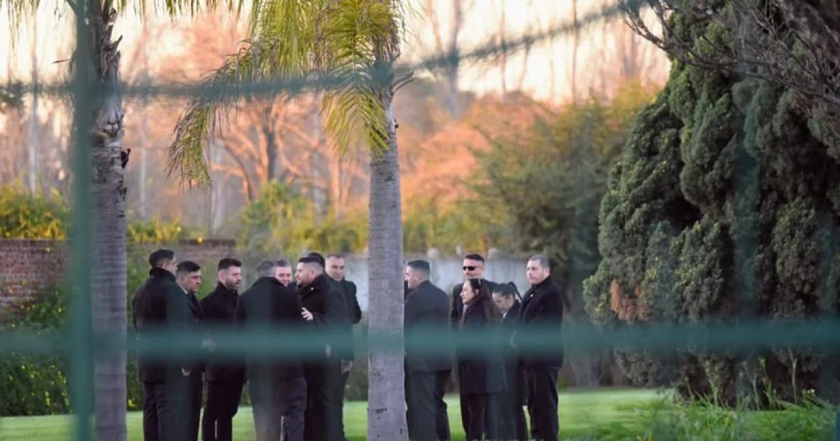 La familia Messi le dio ayer el uacuteltimo adioacutes a Jorge 