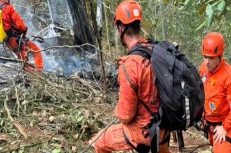 Tragedia durante un viaje familiar- cuatro personas murieron al caer un helicoacuteptero turiacutestico