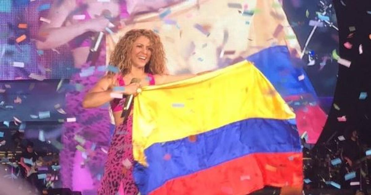 Shakira se solidarizoacute con las viacutectimas del terremoto en Colombia- Mi corazoacuten estaacute con todos
