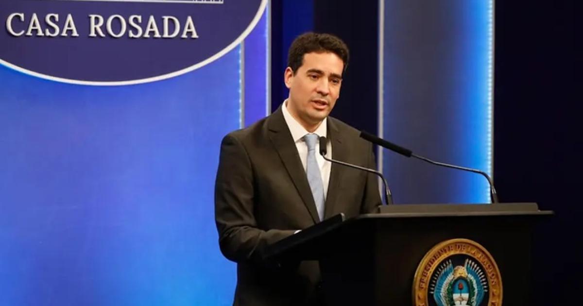 El Gobierno admitioacute que maacutes de 1 billoacuten de fondos viales fue destinado a sostener el superaacutevit