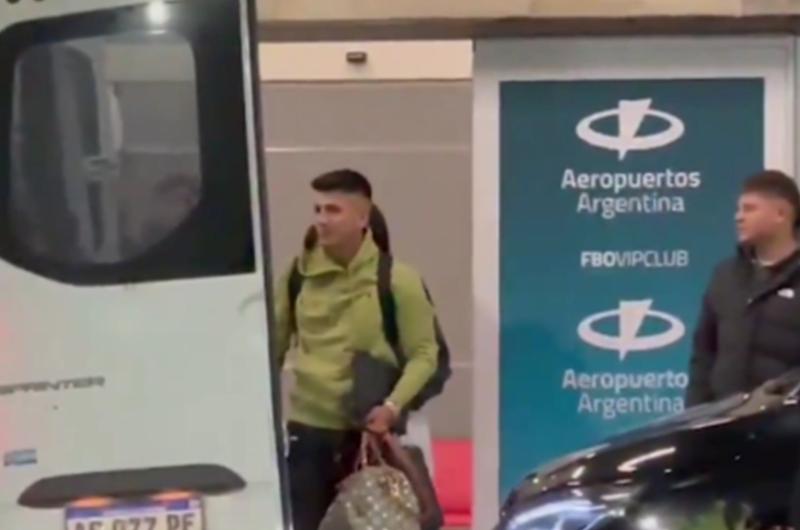 Thiago Almada llegoacute al paiacutes y River ya piensa en su debut en Bogotaacute
