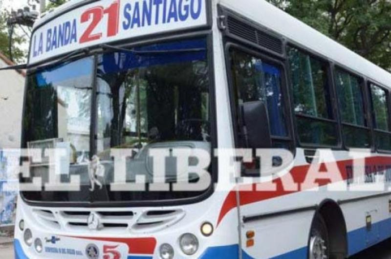 Medida de fuerza de la Liacutenea 21- sin servicio entre La Banda y Santiago