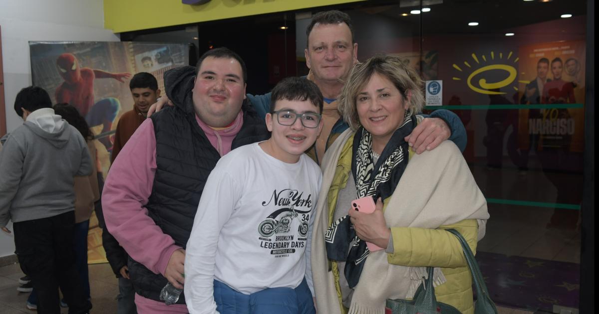 NOCHES DE CINE EN SANTIAGO