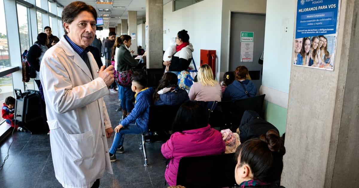 Extranjeros no residentes deberaacuten pagar por atencioacuten meacutedica en hospitales nacionales