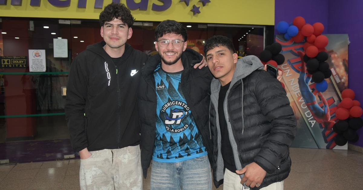 NOCHES DE CINE EN SANTIAGO