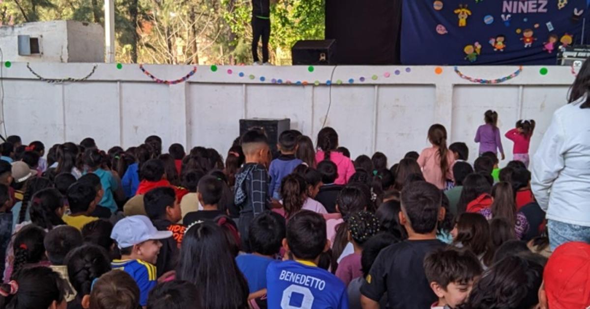 El Oratorio Don Bosco celebra el Diacutea de la Nintildeez con una tarde de juegos animacioacuten y alegriacutea