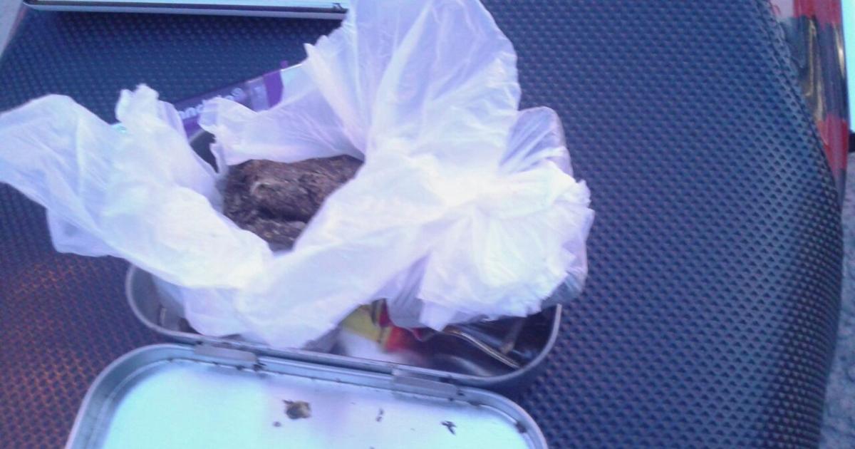 Lo atrapan con marihuana a pocos metros de una escuela