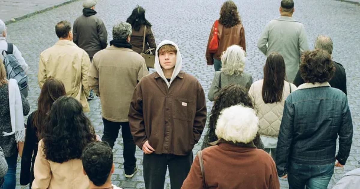 me asfixia LA CIUDAD- Paulo Londra presentoacute una nueva faceta musical