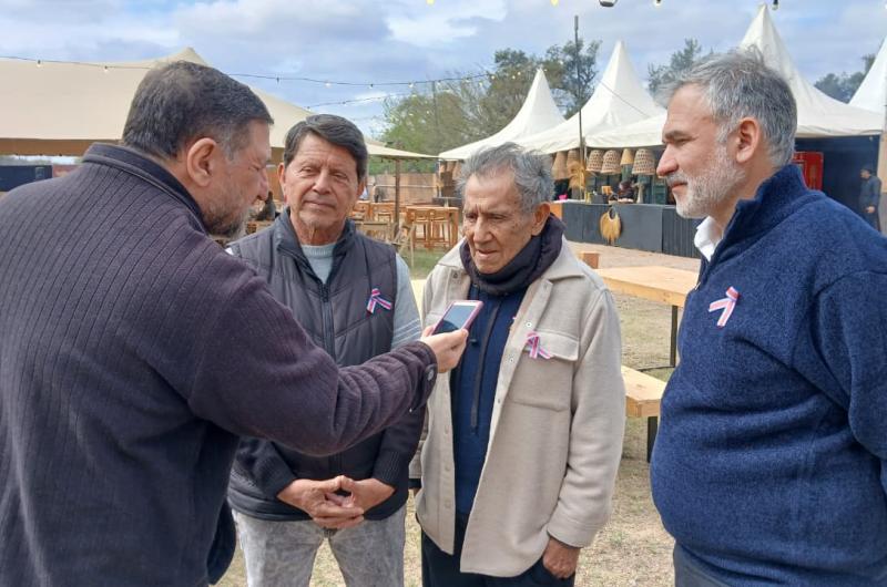 Cuti y Roberto Carabajal ultiman detalles de cara a la pentildea Sonkoy 