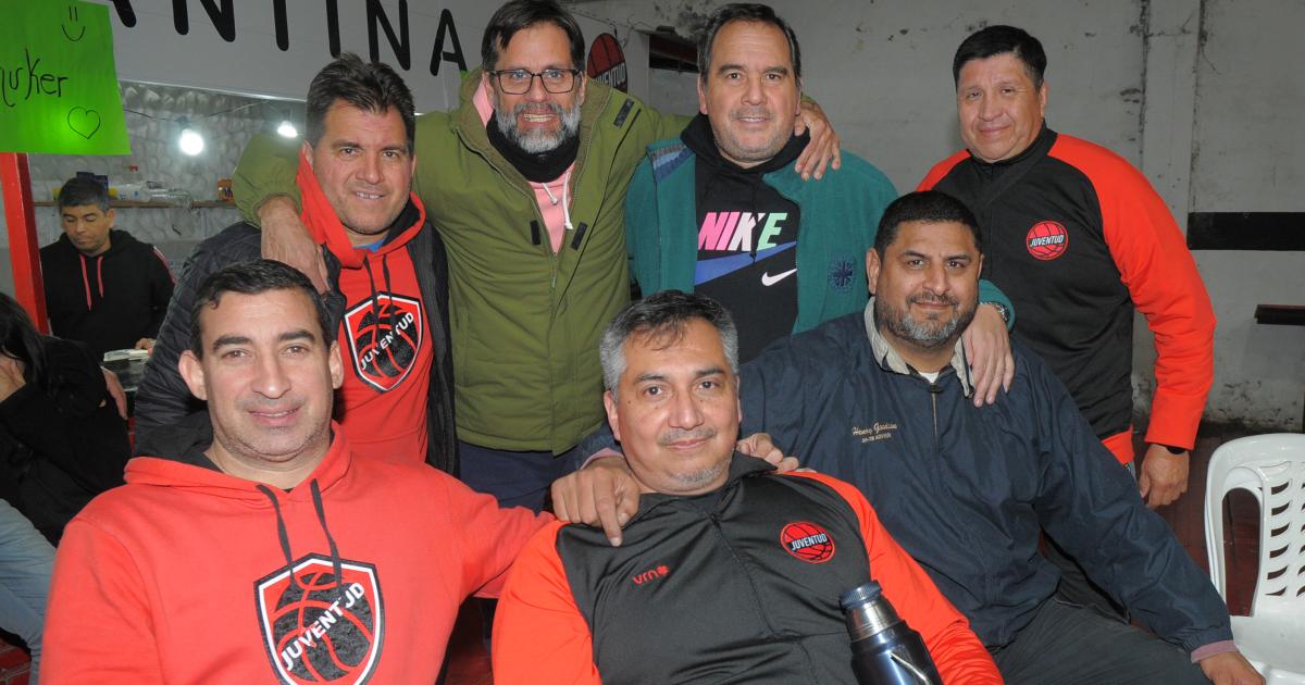 BAacuteSQUET FEMENINO EN SANTIAGO DEL ESTERO