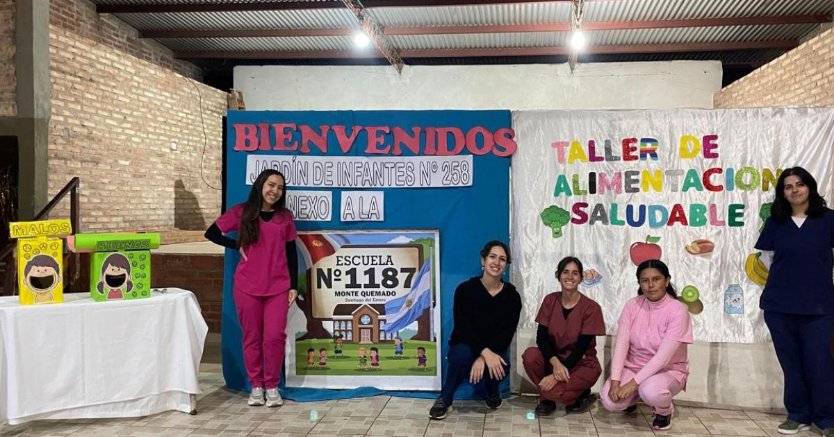 Futuras meacutedicas se destacan en el Hospital de Monte Quemado