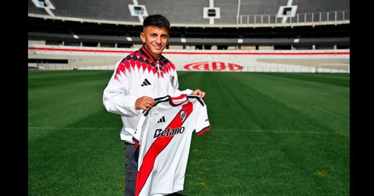 Con Thiago Almada desde el arranque el 11 que piensa Coudet para cortar la mala racha ante Argentinos