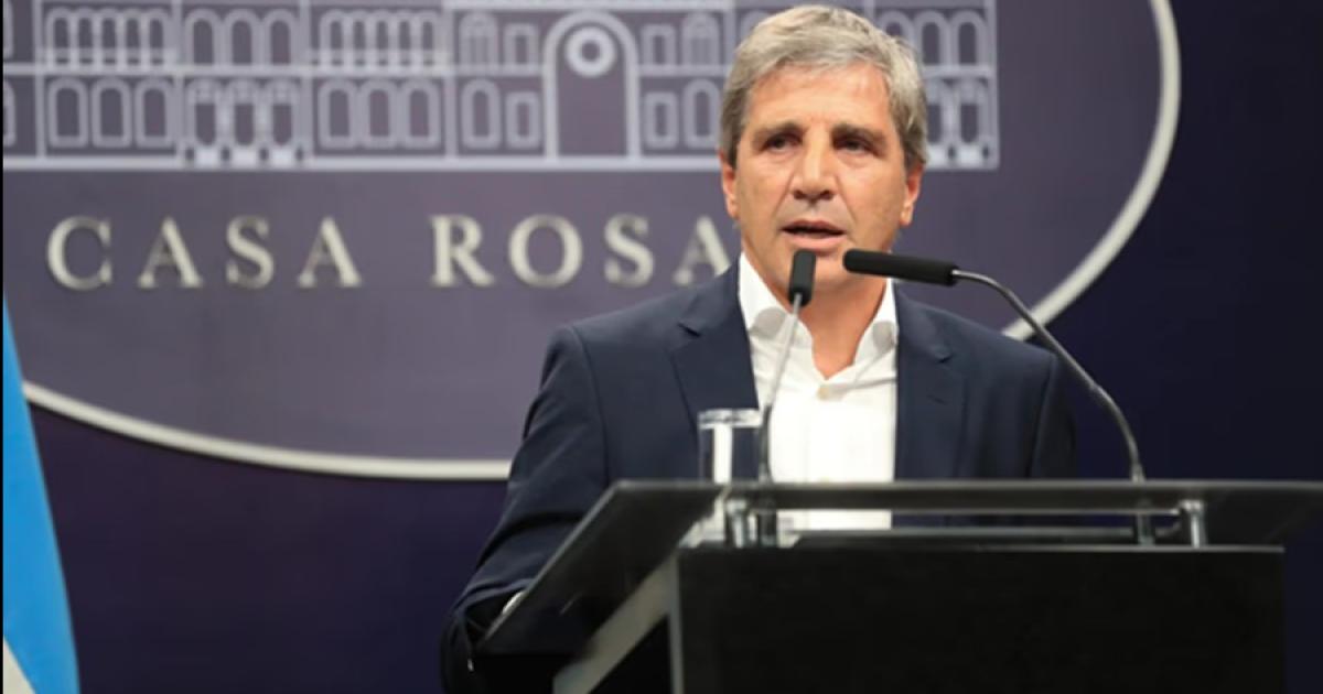 El Gobierno retuvo fondos de obras puacuteblicas por US 3000 millones para asegurar el deacuteficit cero
