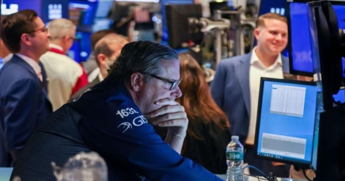 Sin mercados en Argentina caen los bonos en Wall Street y el riesgo paiacutes roza los 500 puntos