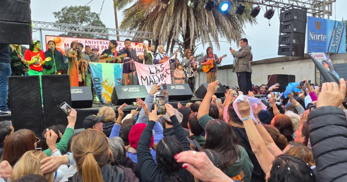 Fiesta de La Abuela Carabajal - Foto- EL LIBERAL