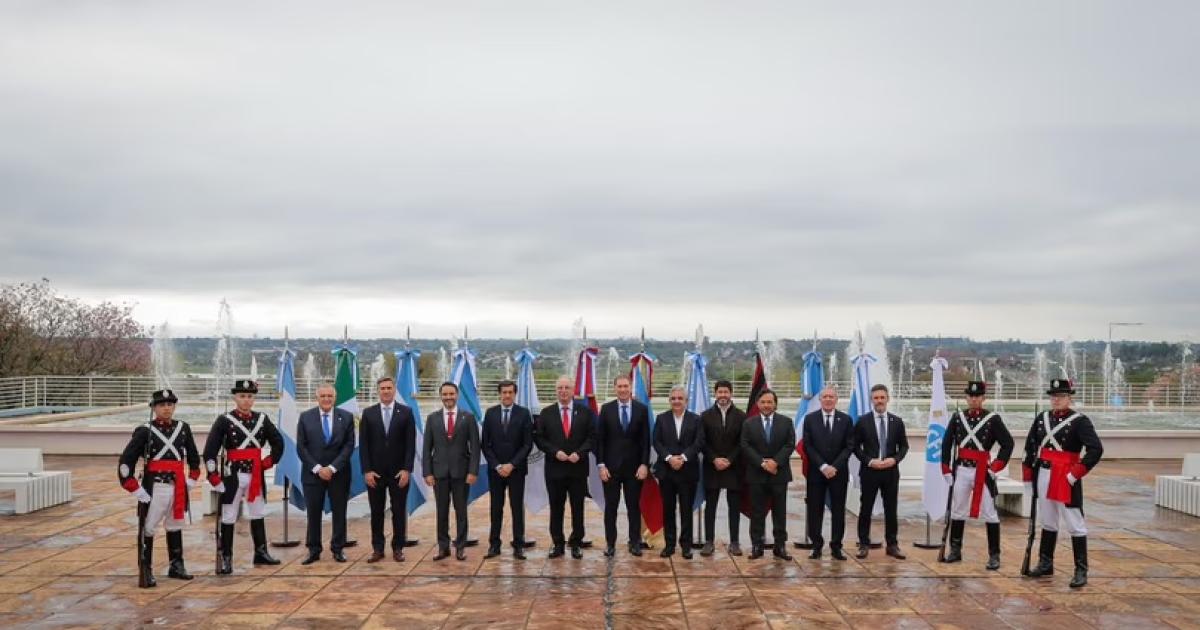 Caputo y Santilli se reuacutenen con gobernadores del Norte Grande para buscar respuestas al planteo de las zonas caacutelidas