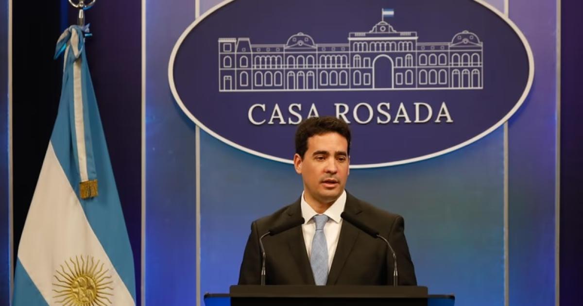 El vocero presidencial confirmoacute que la motosierra no se va a apagar mientras Javier Milei sea presidente