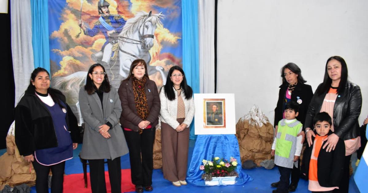 Con emotividad y fervor patrioacutetico Fernaacutendez homenajeoacute al General Joseacute de San Martiacuten