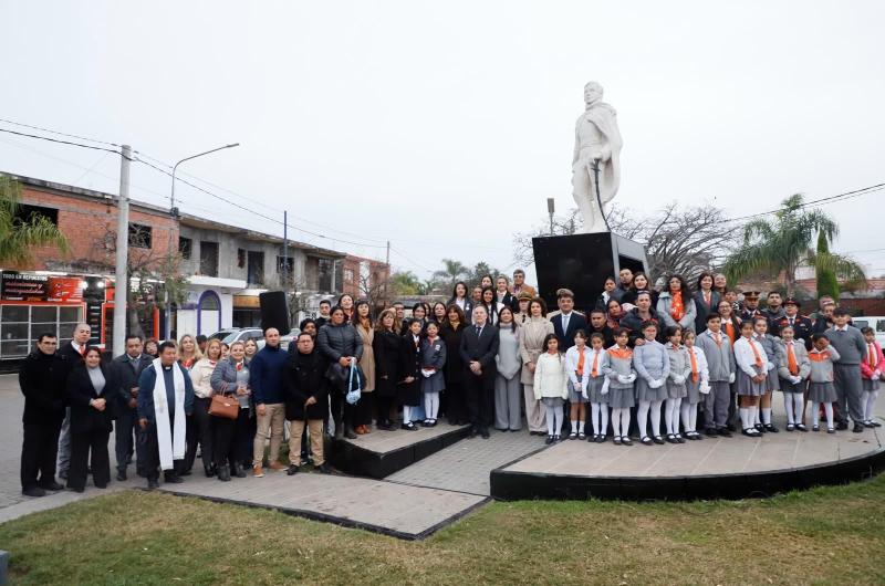 Se izoacute el Pabelloacuten Nacional en homenaje al Libertador de Ameacuterica