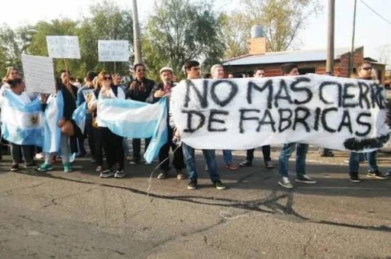 Informe de Techint alerta por extrema fragilidad de la industria