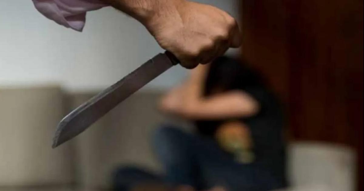 Tras amenazar de muerte a su expareja la golpeoacute y la acuchilloacute