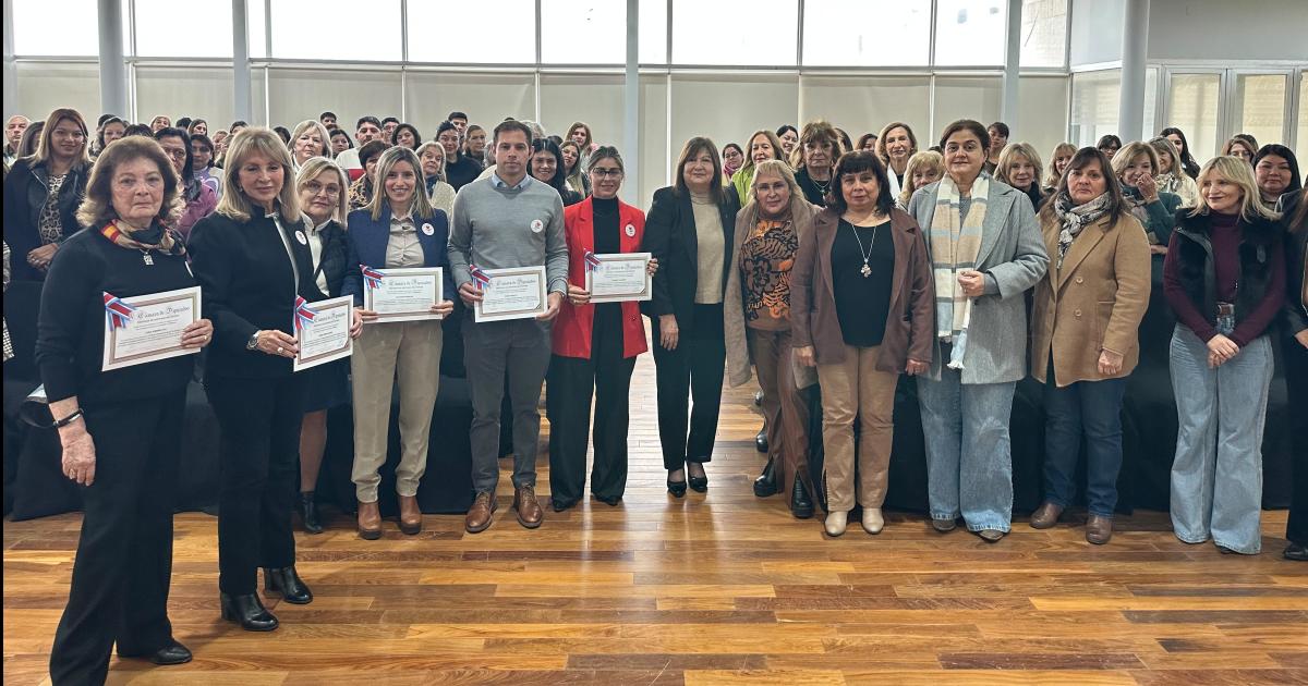 La Legislatura fue sede de la 1ordf Jornada Provincial sobre el abordaje de la oncologiacutea