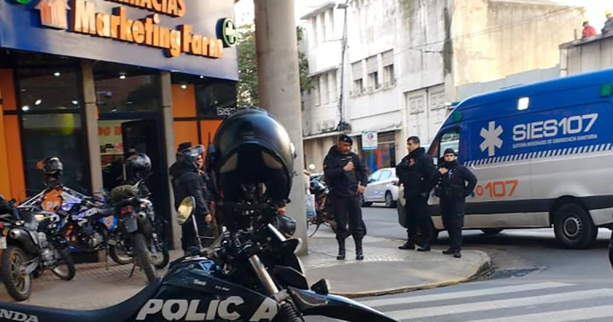 Femicidio- Ingresoacute a la farmacia donde trabajaba su exesposa y la asesinoacute a puntildealadas