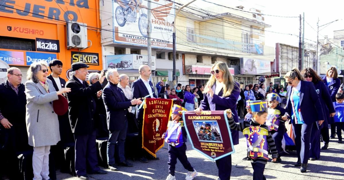 La Banda honroacute con un acto al General don Joseacute San Martiacuten
