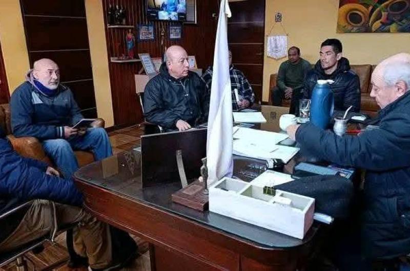 El municipio y la Unse avanzan en obras de desaguumles pluviales y saneamiento