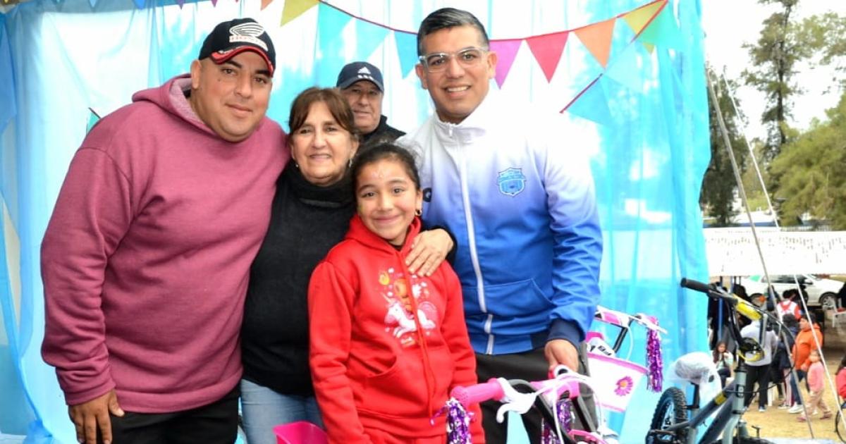 CELEBRACIOacuteN DEL DIacuteA DEL NINtildeO EN SANTIAGO