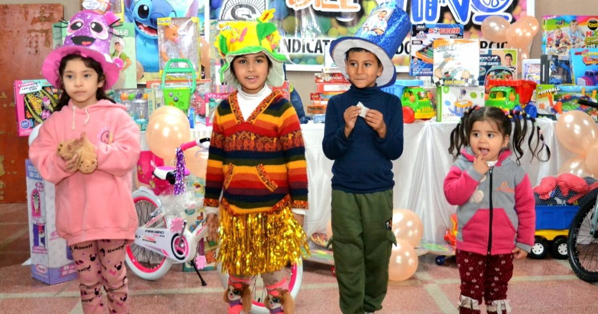 CELEBRACIOacuteN DEL DIacuteA DEL NINtildeO EN SANTIAGO