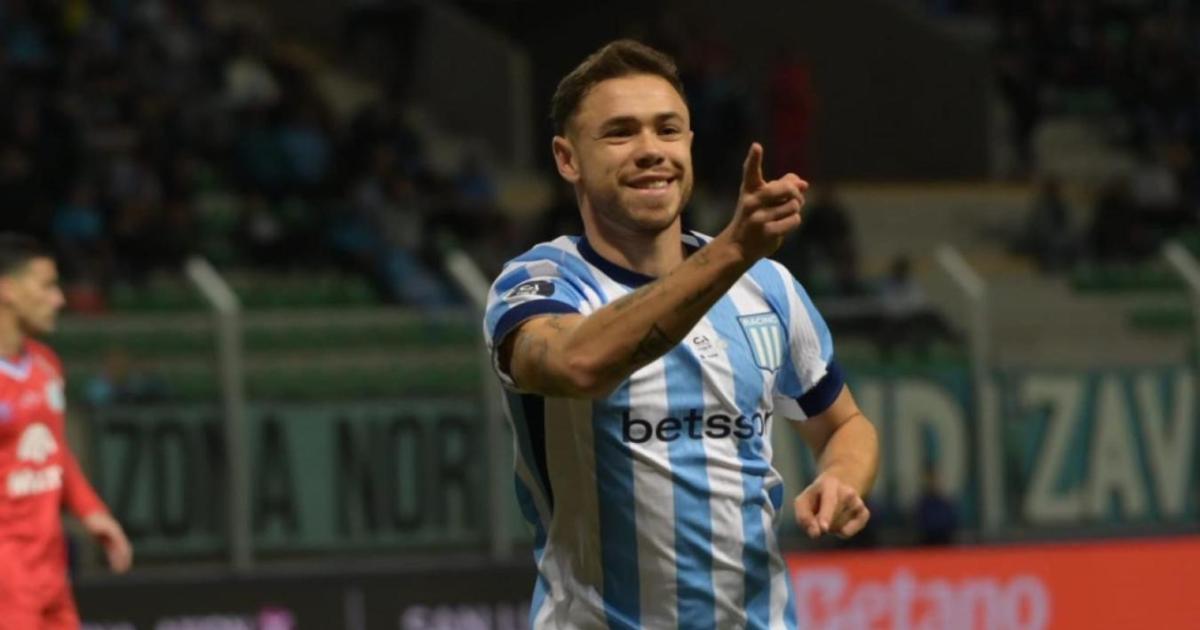 Racing ganoacute sin sobrarle nada y estaacute en los cuartos de final