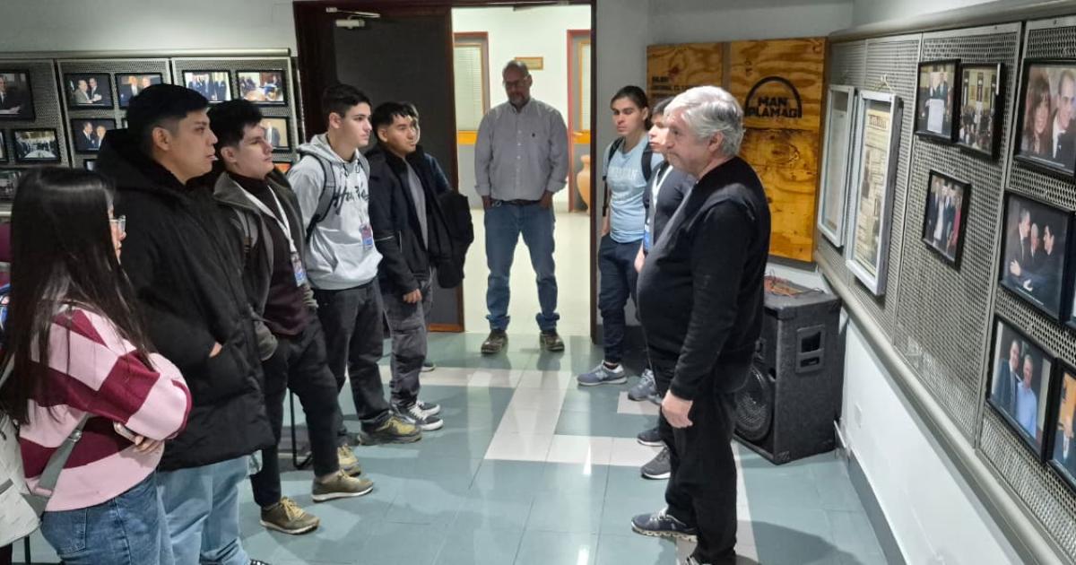 FOTOS  EL LIBERAL abrioacute las puertas de su Planta Impresora a estudiantes de todo el paiacutes